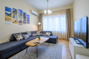 Grand Luxury Condo by NDK and National Stadium with Free Parking